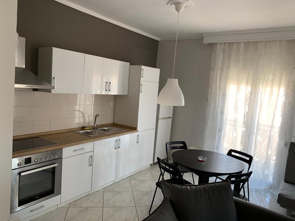 Apartment 30M From The Sea Thessaloniki Exterior photo